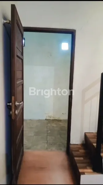 image RUMAH HUNIAN MURAH 2 LANTAI KAWASAN PERUMAHAN AKSES NYAMAN (2)