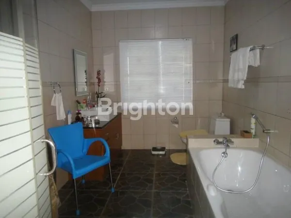 image RUMAH PREMIUM LOKASI STRATEGIS HARGA FANTASTIS DI UBUNG KAJA, DENPASAR UTARA (5)