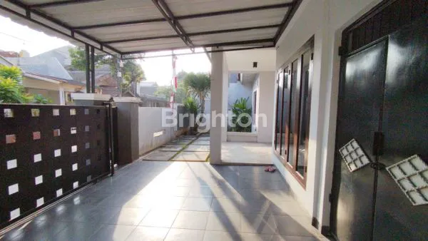 image DIJUAL RUMAH MEWAH 2 LANTAI | JATIWARINGIN ANTILOP – JATI CEMPAKA (3)