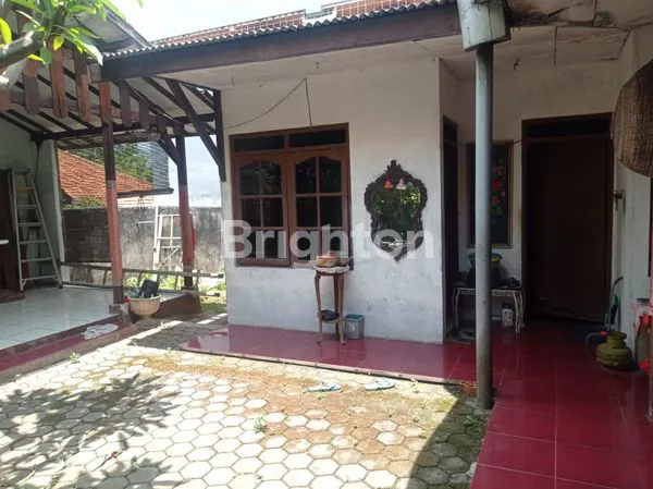 image RUMAH LUAS DAN STRATEGIS PINGGIR JALAN BESAR DI SEMARANG BARAT (3)