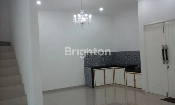 image DIJUAL RUMAH MEWAH SIAP HUNI | JAKA PERMAI CENDANA – BEKASI (4)