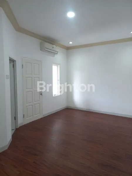 image RUMAH UNTUK PECINTA KETENANGAN & PRIVASI BANGUNAN BARU • LUAS • TENANG • AMAN (6)