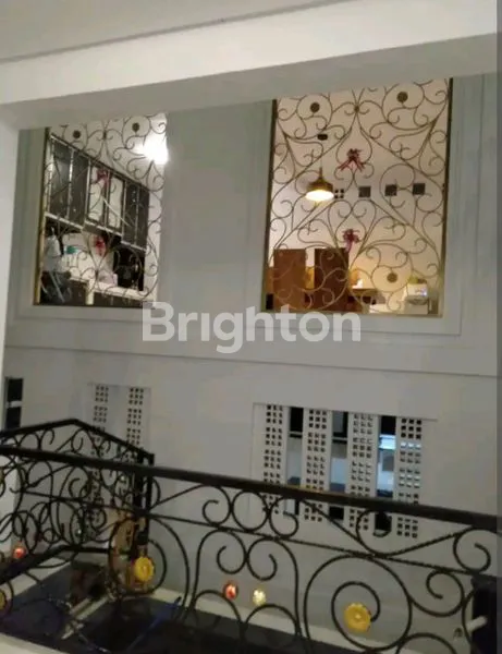 image LOKASI STRATEGIS DEKAT MALL RUMAH 3 LANTAI  BAGUS DAN RAPI SIAP HUNI FULL FURNISHED DIDALAM CLUSTER YANG NYAMAN DAN ASRI CITRAGRAN CIBUBUR ,JATIKARYA,JATI SAMPURNA, BEKASI  (6)