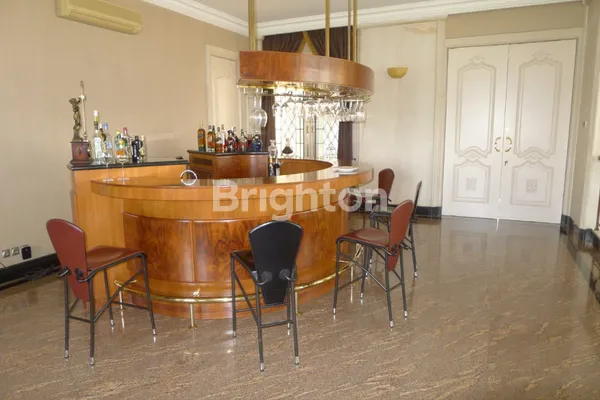 image TERMURAH RUMAH MEWAH CLASSIC GRAHA FAMILY GOLF VIEW SURABAYA (7)