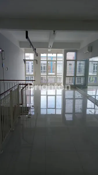 image RUKO GRAND PAKUWON VICTORIA MAINSTREET TANDES SURABAYA BARAT  (5)