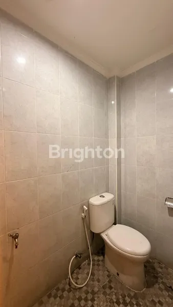 image RUKO SIAP USAHA LANGKA LEBAR 8 METER RAYA FATMAWATI DEKAT BLOK M JAKARTA SELATAN  (8)