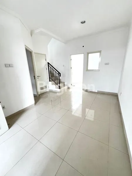 image HUNIAN MODERN MINIMALIS DI MONTE TORENA GRAND WISATA - SIAP PAKAI & SUPER STRATEGIS!\\\\N\\\\N (2)