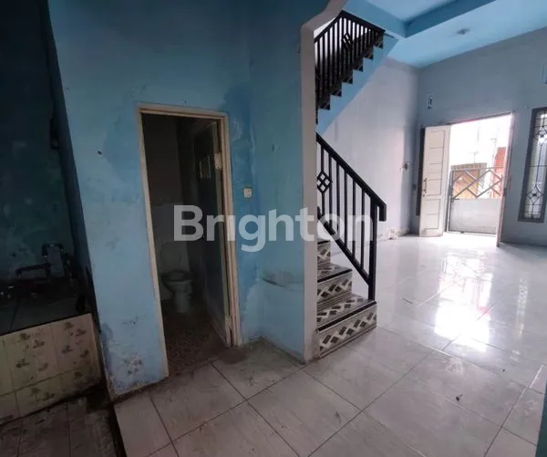 image 300 JUTAAN OBRAL RUMAH 2 LANTAI  KAPAS MADYA (3)