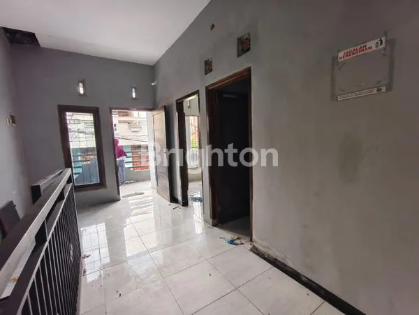 image 300 JUTAAN OBRAL RUMAH 2 LANTAI  KAPAS MADYA (2)