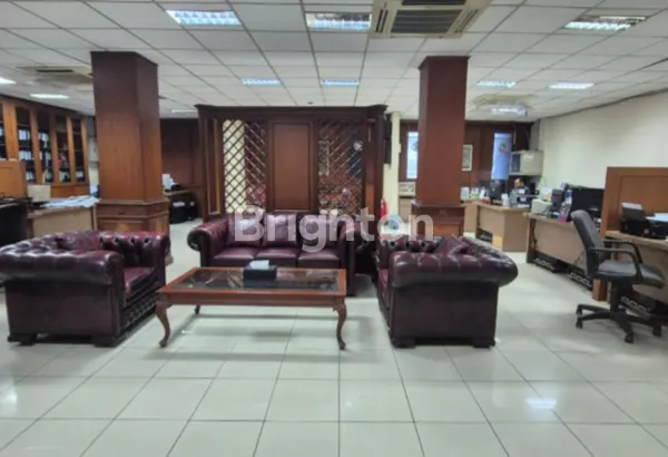 image RUKO LANGKA GANDENG 3 TERAWAT RAPI STRATEGIS FATMAWATI RAYA JAKARTA SELATAN  (1)