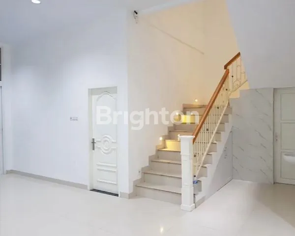 image  DISEWAKAN RUMAH VILLA SIAP HUNI FULL FURNISHED  KOMPLEK CEMARA ASRI JALAN AZALEA  (3)