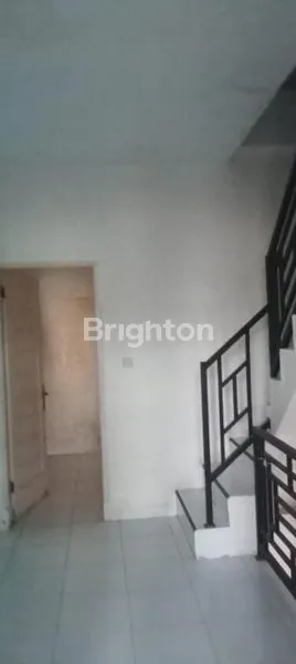 image RUMAH 2 LANTAI, 3 KT DI MEDAN JOHOR, DEKAT MANHATTAN (3)