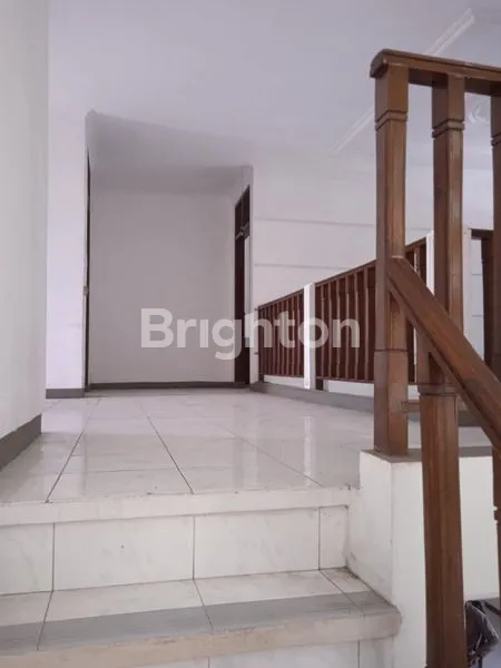 image RUMAH TENGGILIS (6)