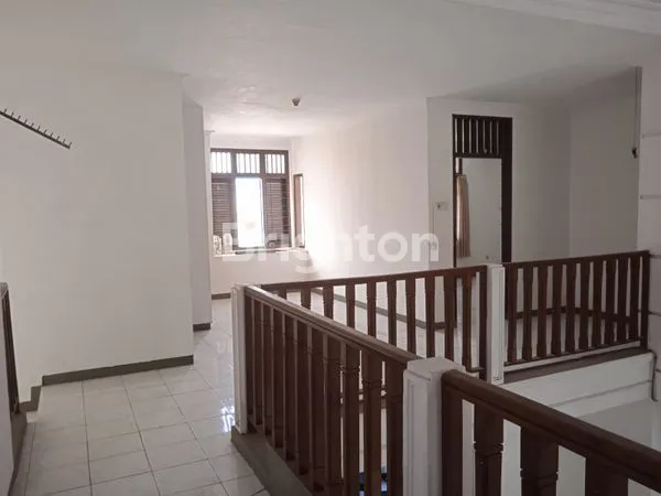 image RUMAH TENGGILIS (4)