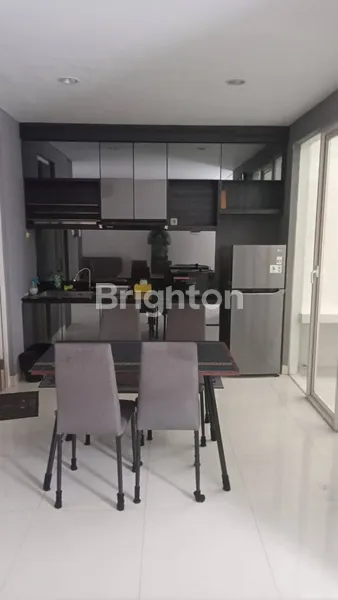 image RUMAH GRAND PAKUWON CLUSTER ADELAIDE FULL FURNISH 2 LANTAI SIAP HUNI TANDES SURABAYA BARAT (4)