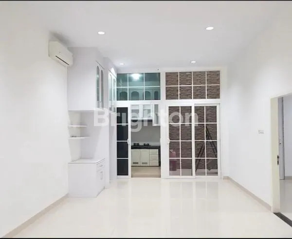 image  DISEWAKAN RUMAH VILLA SIAP HUNI FULL FURNISHED  KOMPLEK CEMARA ASRI JALAN AZALEA  (1)