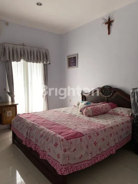 image RUMAH 2 LANTAI DI CIBUBUR 5 MENIT KE LRT (4)