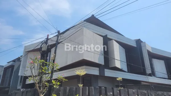 image RUMAH MODERN MINIMALIS BARU DI MANYAR PUSAT KOTA SURABAYA (1)