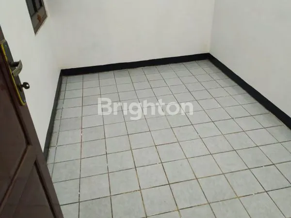 image RUMAH 1,5 LANTAI SIAP HUNI AREA KRAPYAK SEMARANG (8)