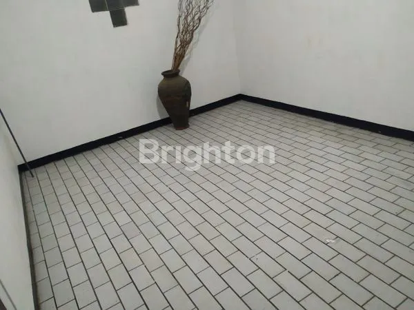 image RUMAH 1,5 LANTAI SIAP HUNI AREA KRAPYAK SEMARANG (5)