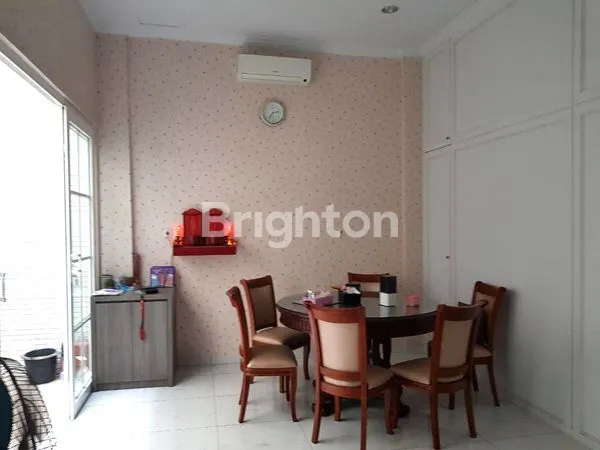 image DISEWAKAN RUMAH VILLA SIAP HUNI FULL FURNISHED GRAND CEMARA ASRI  (4)