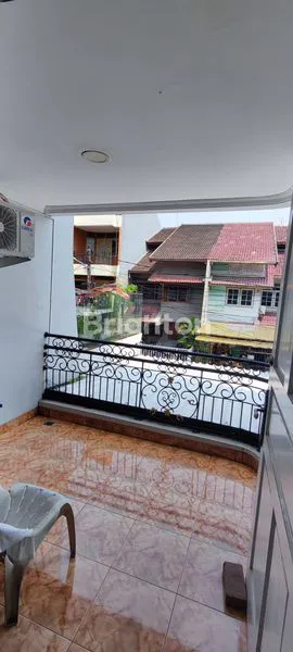 image RUMAH 3 LANTAI JANUR ASRI SIAP HUNI LOKASI STRATEGIS (4)