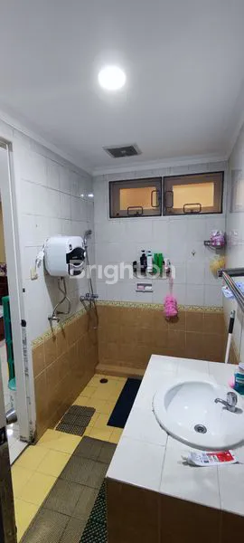 image RUMAH 3 LANTAI JANUR ASRI SIAP HUNI LOKASI STRATEGIS (3)