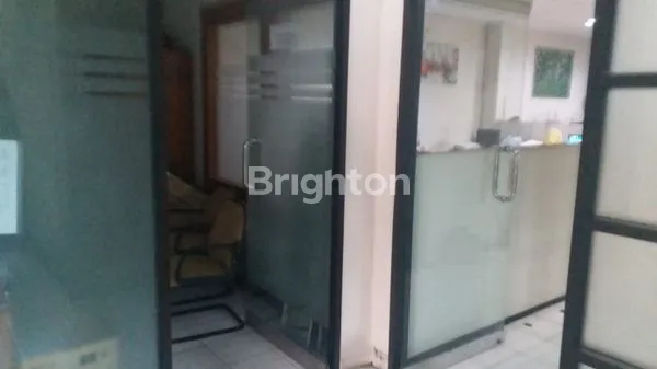 image KANTOR 2 LANTAI LOKASI STRATEGIS, NOL JALAN RAYA PRAPEN JEMURSARI (6)