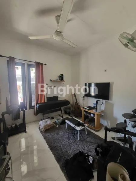 image RUMAH HOOK PONDOK CANDRA SIAP HUNI STRATEGIS DEKAT RS MITRA KELUARGA (3)