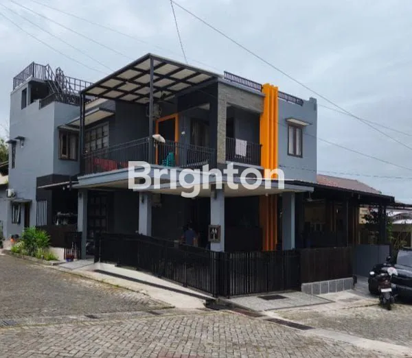 image DIJUAL RUMAH CANTIK POSISI HOOK FULLFURNISH TENGAH KOTA BERNUANSA MINIMALIS LOKASI DALAM PERUMAHAN SEPINGGAN PRATAMA  AMAN NYAMAN HARGA NEGO (1)