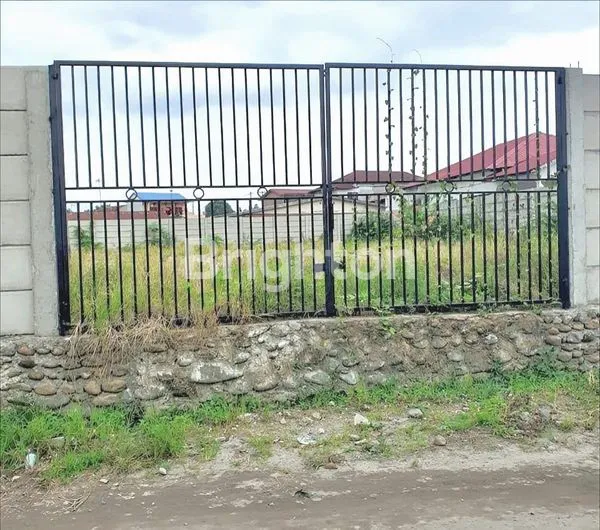 image DISEWAKAN TANAH JL GURU SINUMBA DAERAH KARYAWAN TEMBOK KELILING COCOK UNTUK BANGUN LAPANGAN PADEL,TENNIS, BULUTANGKIS,FUTSAL ,GUDANG  (5)