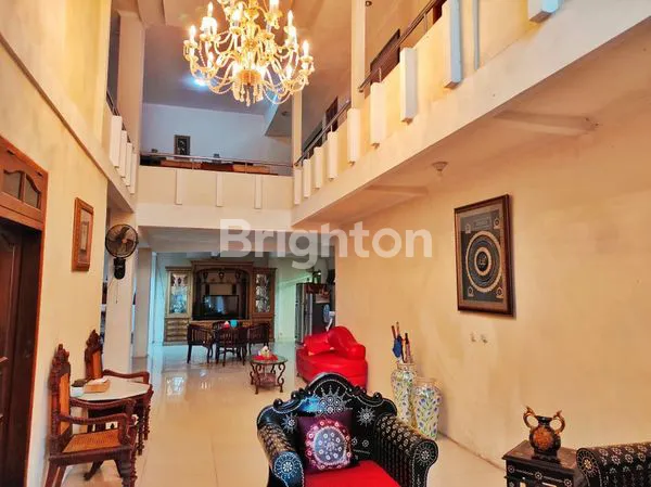 image RUMAH BAGUS SIAP HUNI DI RUNGKUT ASRI SURABAYA, DEKAT MERR, KUTISARI, JEMUR ANDAYANI, JEMURSARI, TENGGILIS, SEMOLOWARU, PANDUGO, PURIMAS, WIGUNA, PANJANG JIWO, NGINDEN & KEDUNG BARUK (2)