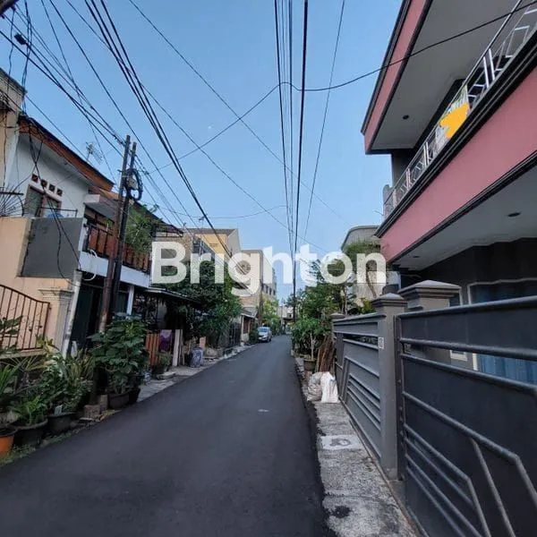 image RUMAH 2 LT , NYAMAN, SIAP HUNI  DI DURI KEPA DEKAT TAMAN ANGGREK (7)