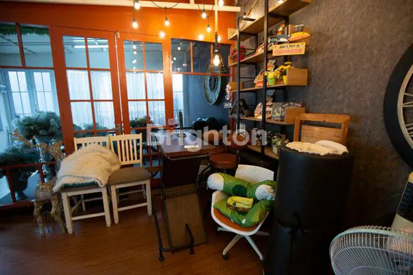 image RUMAH PREMIUM 4 LANTAI DI CITRA 2 EXT, LT 200M² (7)