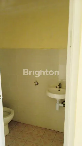 image RUKO STRATEGIS  DENPASAR SELATAN– COCOK UNTUK KANTOR, KLINIK, USAHA JASA  (5)