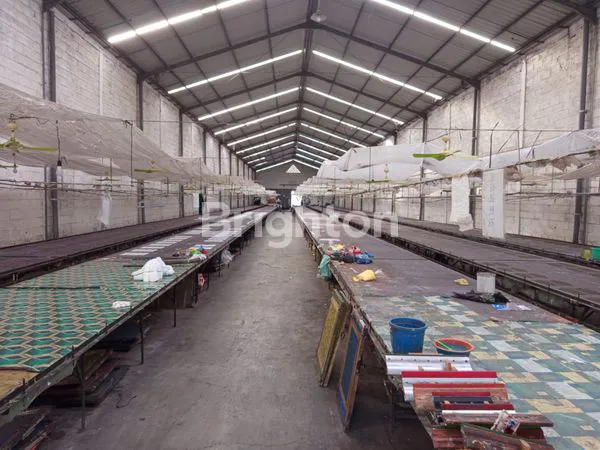 image GUDANG / PABRIK GARMEN AKTIF SIAP PAKAI – SHM, LT 1.870 M² (4)