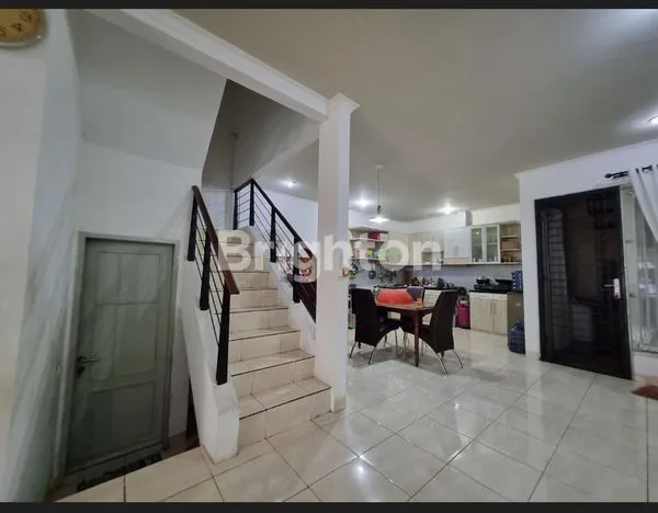 image HUNIAN NYAMAN 4+1 KT DI CLUSTER PRESTISIUS BSD  (4)