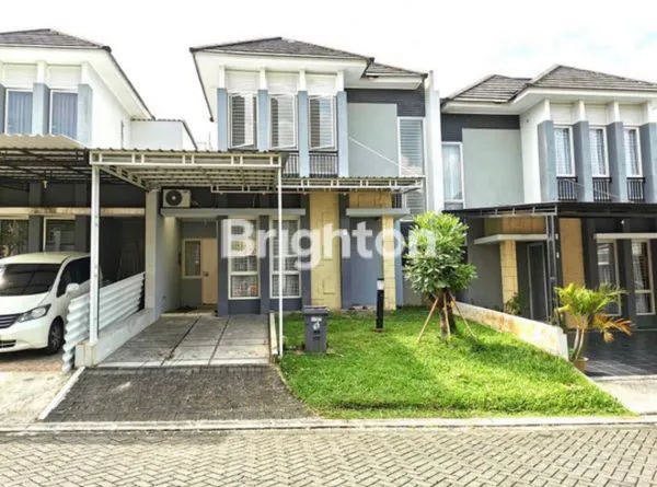 image RUMAH CANTIK DUA LANTAI (1)