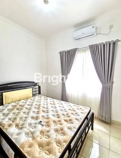 image RUMAH CANTIK DUA LANTAI (3)