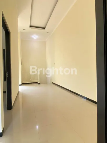 image DIJUAL RUMAH RAYA MEDOKAN TAMBAK (3)