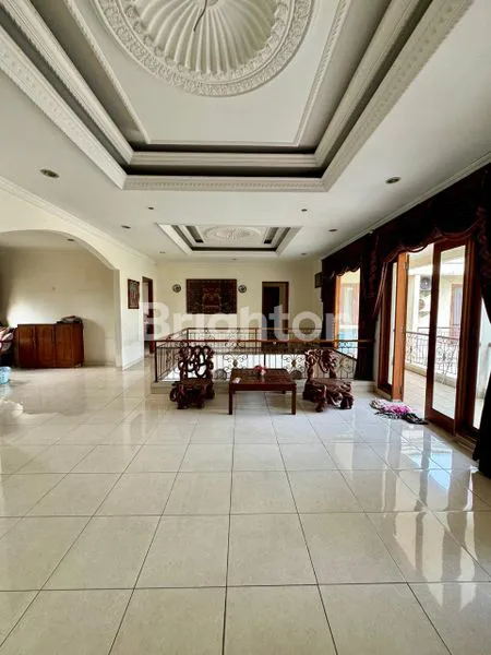image RUMAH MEWAH 6 KT DI AMPERA, LT 497M² (2)