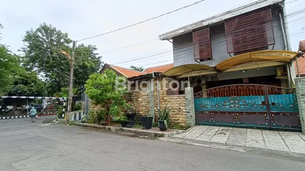 image TURUN HARGAA!!!  RUMAH SIAP HUNI HOOK LOKASI RUNGKUT ASRI SURABAYA (2)