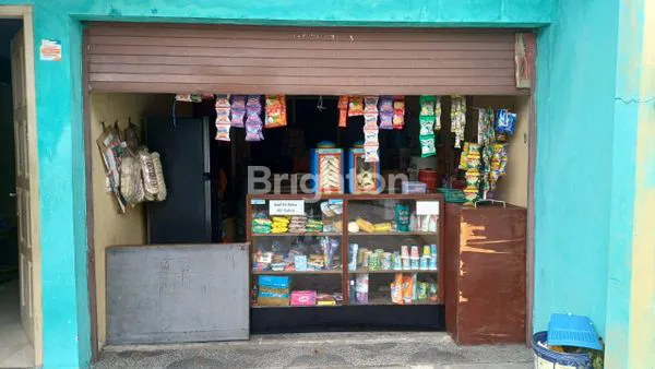 image RUMAH DALAM GANG MASIH BISA DI LEWATI MOBIL  KOJA JAKUT PRIUK  (1)