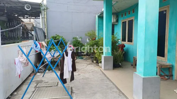 image RUMAH DALAM GANG MASIH BISA DI LEWATI MOBIL  KOJA JAKUT PRIUK  (4)