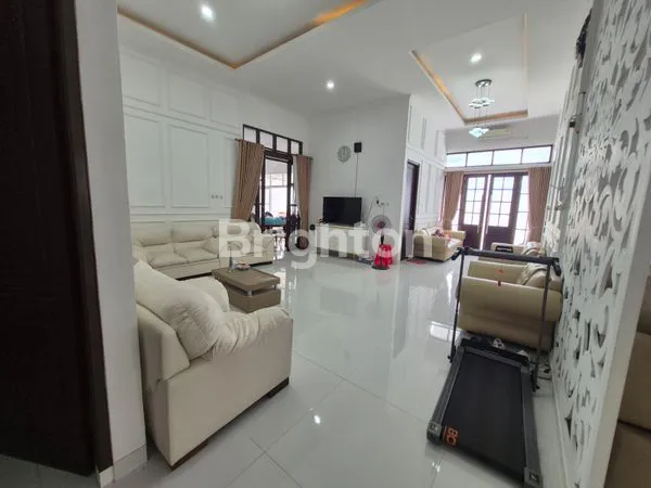 image RUMAH MEWAH JOGLO STRATEGIS PINGGIR JALAN DEKAT KIDFUNS YOGYAKARTA (4)