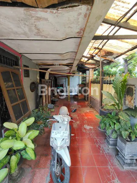 image RUMAH POJOK 2 LANTAI LT 255M² DI WARU SIDOARJO (4)