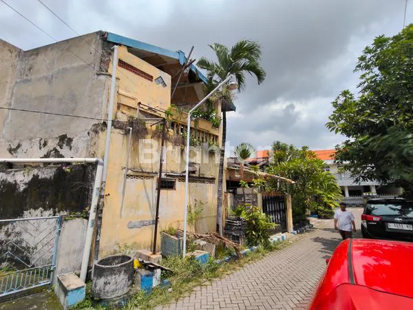 image RUMAH POJOK 2 LANTAI LT 255M² DI WARU SIDOARJO (2)