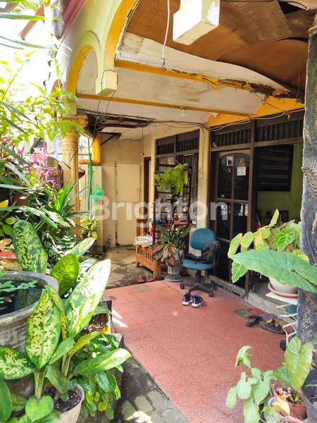 image RUMAH POJOK 2 LANTAI LT 255M² DI WARU SIDOARJO (3)