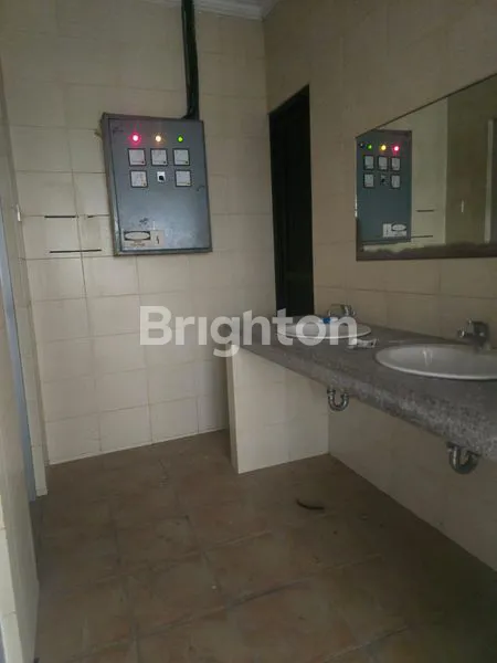 image KANTOR STRATEGIS SIAP PAKAI (4)