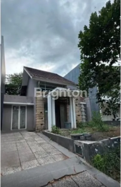 image RUMAH HITUNG TANAH STRATEGIS CLUSTER MAXWELL CITRALAND SURABAYA (1)